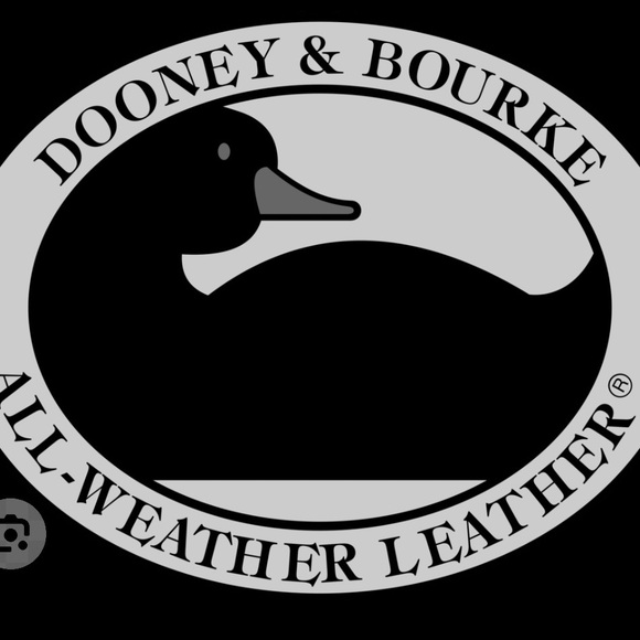 Vintage Dooney & Bourke Black & Tan Cabriolet Domed Satchel - Picture 2 of 15